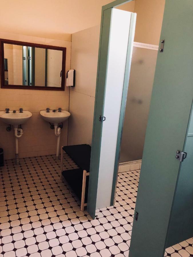 The Woolpack Hotel マッジー エクステリア 写真